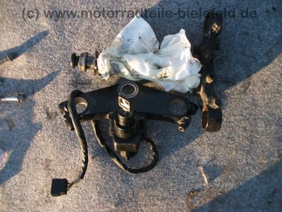 Honda_CBR_600F_PC19_PC23_Restteile_Motor_Tank_Maske_Tacho_wie_500_600_1000_F_PC20_SC21_60.jpg