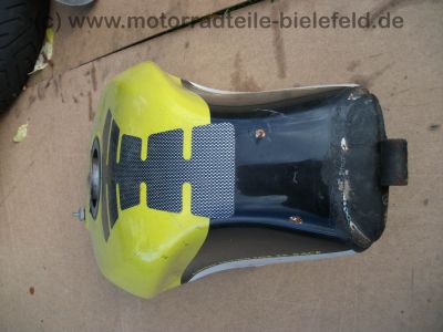 Aprilia_RS_125_Verkleidung_Tank_Maske_Seitenteile_wie_AF1_Futura_125_31.jpg