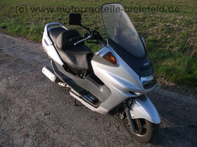 Yamaha_YP_250_Majesty_4UC_wie_YP_125_400_MBK_Skyliner_Italjet_Jupiter_88.jpg