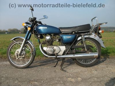 Honda_CB_125K_blau_EZ_1975_wie_93_125_SS_Super_Sport_K_disc_T_T2_CB200_CB_200_1.jpg