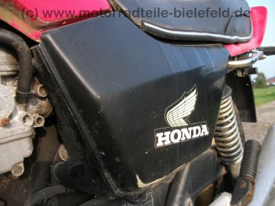 Honda_CB_400N_rot_2__original_Auspuff_wie_CB_CM_250_400_CB250_CB400_N_T_C_51.jpg