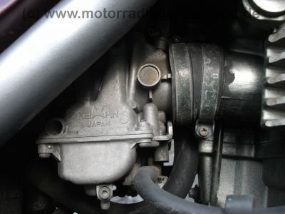 Kawasaki_KLE_500_A_weinrot_EZ_09_2000_wie_EX_GPZ_EN_450_500_A_500A_94.jpg