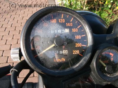 Honda_CBX_550_F_F2_PC04_lila_SEBRING_Auspuff_4_in_1_Anlasser_neu_wie_CBX_400_650_750_F_F2_E_100.jpg