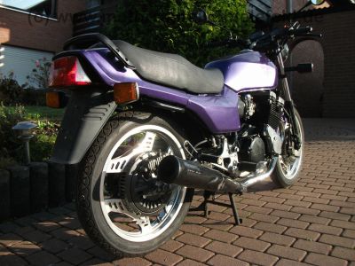 Honda_CBX_550_F_F2_PC04_lila_SEBRING_Auspuff_4_in_1_Anlasser_neu_wie_CBX_400_650_750_F_F2_E_14.jpg