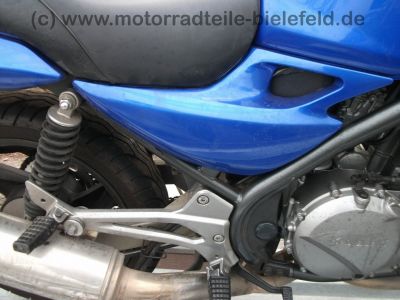 Kawasaki_ER-5_C_D_schwarz-blau_crash_-_wie_EN_KLE_GPZ_EX_ER_500_A_B_C_D_S_19.jpg