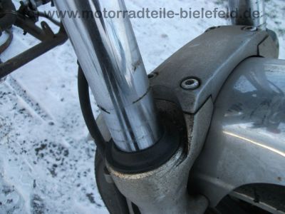 Honda_VF_750_C_Magna_RC09_gelb_wie_700_V45_C_F_S_RC07_RC15_RC21_143.jpg