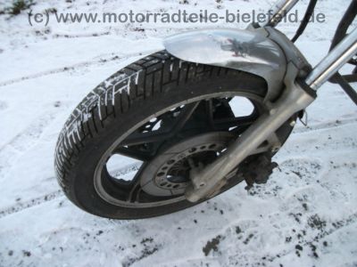 Honda_VF_750_C_Magna_RC09_gelb_wie_700_V45_C_F_S_RC07_RC15_RC21_64.jpg