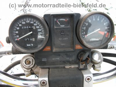 Honda_VF_750_C_Magna_RC09_gelb_wie_700_V45_C_F_S_RC07_RC15_RC21_77.jpg