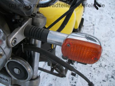 Honda_VF_750_C_Magna_RC09_gelb_wie_700_V45_C_F_S_RC07_RC15_RC21_97.jpg