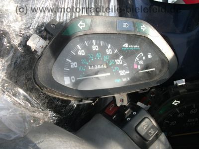Yamaha_XC_125_TR_F_Cygnus_R_CygnusR_4NB_SE03_Teile_Verkleidung_Raeder_Tacho_Lampe_28.jpg