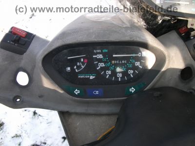 Yamaha_XC_125_TR_F_Cygnus_R_CygnusR_4NB_SE03_Teile_Verkleidung_Raeder_Tacho_Lampe_30.jpg