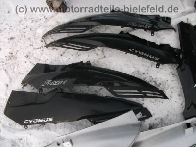 Yamaha_XC_125_TR_F_Cygnus_R_CygnusR_4NB_SE03_Teile_Verkleidung_Raeder_Tacho_Lampe_49.jpg