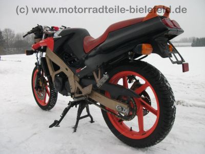 Honda_NSR_125_F_naked_JC20_orange_wie_NSR_CRM_125_R_JC22_JD_10_13_15_JD10_JD13_JD15_18.jpg