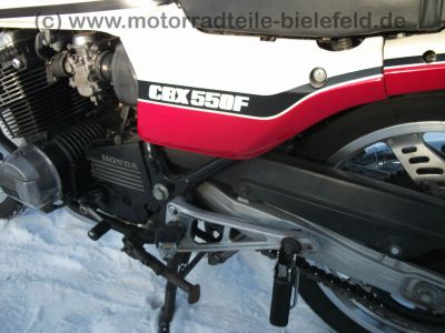 Honda_CBX_550_F_PC04_MOTAD_Auspuff_4in1_wie_CBX_400_550_F_F2_12.jpg