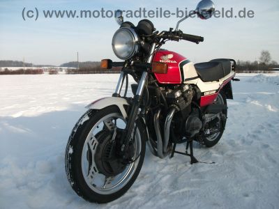 Honda_CBX_550_F_PC04_MOTAD_Auspuff_4in1_wie_CBX_400_550_F_F2_2.jpg