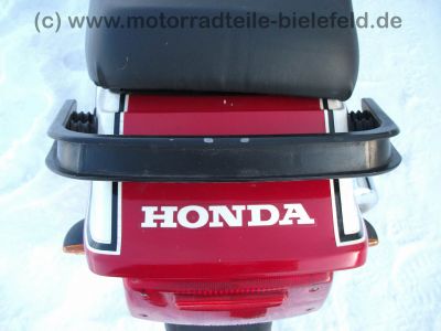 Honda_CBX_550_F_PC04_MOTAD_Auspuff_4in1_wie_CBX_400_550_F_F2_77.jpg