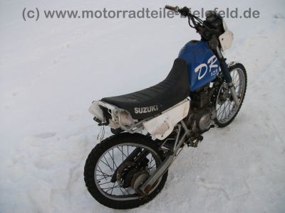 Suzuki_DR_125_SE_blau_Crash_-_Technik_wie_GN_GZ_DR_125_S_SE_Marauder_52.jpg