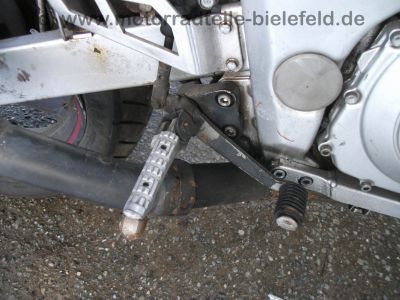 Yamaha_FZR_600_3HF_schwarz_Crash_-_wie_FZ_FZR_600_750_3HE_11.jpg