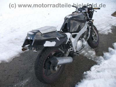 Yamaha_FZR_600_3HF_schwarz_Crash_-_wie_FZ_FZR_600_750_3HE_3.jpg