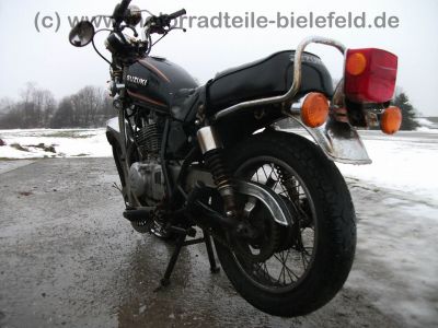 Suzuki_GN_250_NJ41A_Speiche_schwarz-rot_Crash_-_wie_DR_GN_GZ_125_250_400_S_E_D_SE_15.jpg