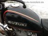 Suzuki_GN_250_NJ41A_Speiche_schwarz-rot_Crash_-_wie_DR_GN_GZ_125_250_400_S_E_D_SE_21.jpg