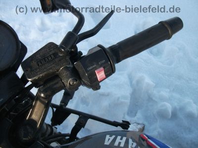 Yamaha_XJ_600_51J_grau-weiss_Crash_-_wie_XJ_550_650_700_750_87.jpg