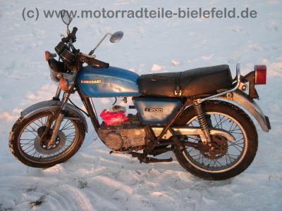 Kawasaki_Z_200_A_Einzylinder_blau_wie_Z_KZ_LTD_KL_250_Z200_Z250_KL250_A_C_22.jpg