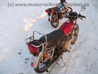 Kawasaki_Z_200_A_rot_Gepaecktraeger_wie_Z_KZ_LTD_KL_250_Z200_Z250_KL250_A_C_39.jpg