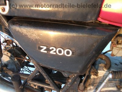 Kawasaki_Z_200_A_rot_Gepaecktraeger_wie_Z_KZ_LTD_KL_250_Z200_Z250_KL250_A_C_47.jpg