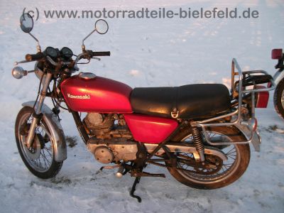 Kawasaki_Z_200_A_rot_Gepaecktraeger_wie_Z_KZ_LTD_KL_250_Z200_Z250_KL250_A_C_9.jpg
