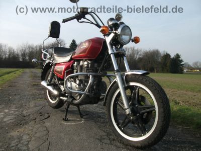 Honda_CM_400_T_400T_original_rot_NC01_Chopper_Sturzbuegel_Fehling_Sissybar_wie_CB_CM_250_400_T_N_49.jpg