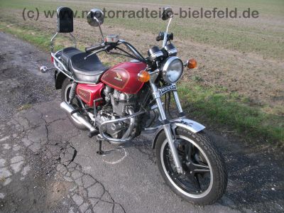 Honda_CM_400_T_400T_original_rot_NC01_Chopper_Sturzbuegel_Fehling_Sissybar_wie_CB_CM_250_400_T_N_53.jpg