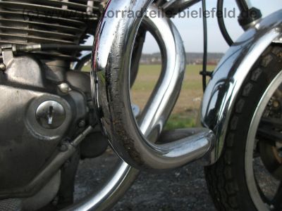 Honda_CM_400_T_400T_original_rot_NC01_Chopper_Sturzbuegel_Fehling_Sissybar_wie_CB_CM_250_400_T_N_74.jpg