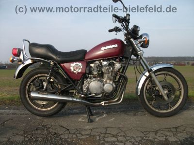 Suzuki_GS_550_L_550L_rot_Chopper_Marshall_Deeptone_Auspuff_4in1_wie_GS_450_500_550_750_L_E_D_56.jpg