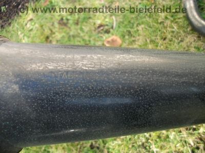 Kawasaki_KZ_750_E_rot_Neuteile_2x_4in1_Auspuff_motad_n-eta_BSM_-_wie_Z_KZ_GPz_650_750_B_C_E_GP_LTD_UT_108.jpg