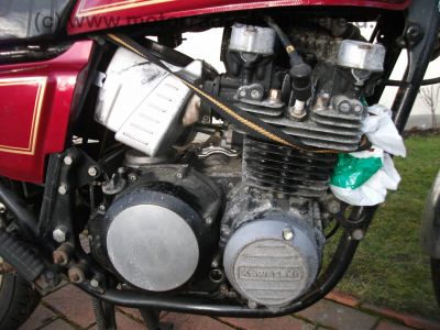 Kawasaki_KZ_750_E_rot_Neuteile_2x_4in1_Auspuff_motad_n-eta_BSM_-_wie_Z_KZ_GPz_650_750_B_C_E_GP_LTD_UT_182.jpg