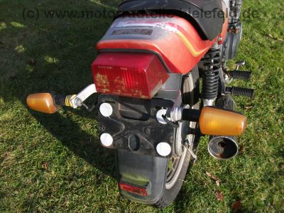 Yamaha_XJ_550_4V8_rot_KONI_wie_XJ_400_500_600_80.jpg