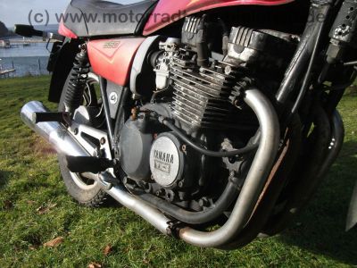 Yamaha_XJ_550_4V8_rot_KONI_wie_XJ_400_500_600_84.jpg