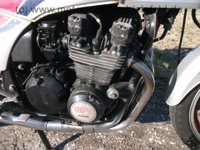 Kawasaki_GPz_550_UT_silber_ZX_550_A_BSM_Future_Auspuff_4_in_1_-_wie_KZ_ZX_Z_400_500_550_750_A_B_C_D_E_UT_GP_26.jpg