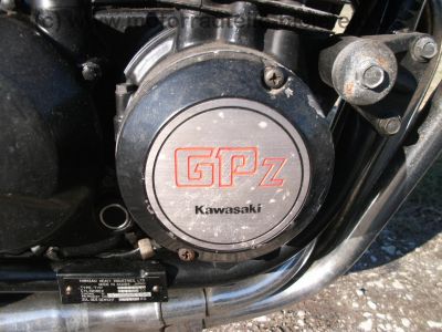 Kawasaki_GPz_550_UT_silber_ZX_550_A_BSM_Future_Auspuff_4_in_1_-_wie_KZ_ZX_Z_400_500_550_750_A_B_C_D_E_UT_GP_41.jpg