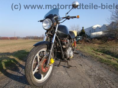 Suzuki_GS_550_M_Katana_gelb_-_wie_GS_400_500_550_750_D_E_3.jpg