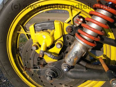 Suzuki_GS_550_M_Katana_gelb_-_wie_GS_400_500_550_750_D_E_54.jpg