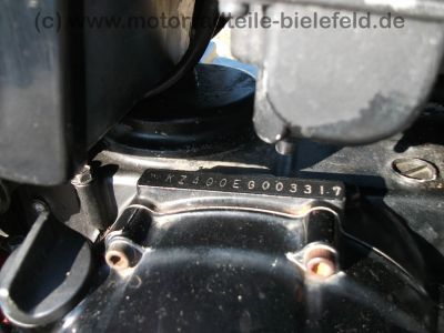 Kawasaki_KZ_400_J_4-Zylinder_schwarz_Typ_KZ_400_M_-_wie_KZ_ZX_Z_400_500_550_750_A_B_C_D_E_UT_GP_32.jpg