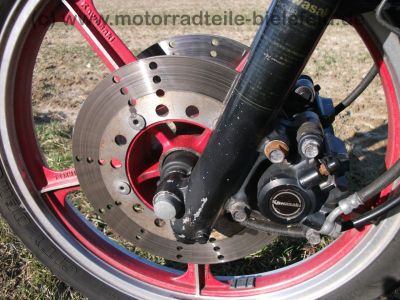 Kawasaki_KZ_400_J_4-Zylinder_schwarz_Typ_KZ_400_M_-_wie_KZ_ZX_Z_400_500_550_750_A_B_C_D_E_UT_GP_68.jpg