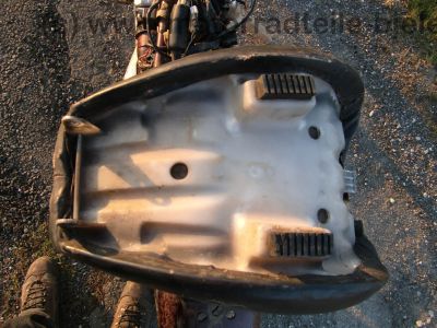 Suzuki_VS_750_Intruder_braun_VR51B_-_Motor_wie_VS_600_700_VX_800_VR_VP_51_VS_52_A_B_66.jpg