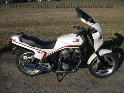 Honda_VT_500_E_weiss_PICHLER_Verkleidung_PC11_-_EZ_1987_50_PS_wie_VT_500_C_Custom_Shadow_PC08_61.jpg