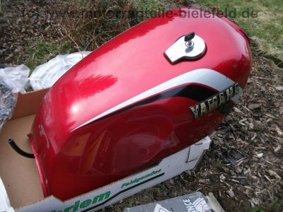 Yamaha_XJ_650_4K0_rot_KONI_Krauser_Hepco_und_Becker_Extras_-_wie_XJ_400_550_650_700_750_SECA_11M_MAXIM_4H7_166.jpg