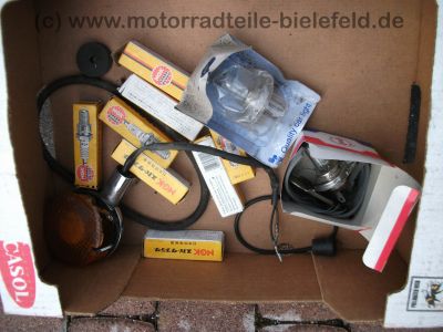 Yamaha_XJ_650_4K0_rot_KONI_Krauser_Hepco_und_Becker_Extras_-_wie_XJ_400_550_650_700_750_SECA_11M_MAXIM_4H7_209.jpg