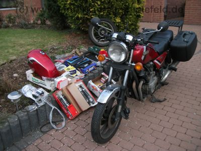 Yamaha_XJ_650_4K0_rot_KONI_Krauser_Hepco_und_Becker_Extras_-_wie_XJ_400_550_650_700_750_SECA_11M_MAXIM_4H7_4.jpg