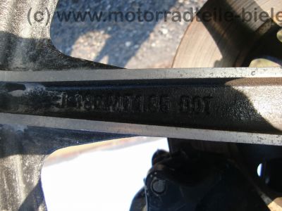 Yamaha_XS_400_SE_Special_4G5_mit_2A2_Motor_-_wie_XS_250_1U5_360_1U4_25.jpg